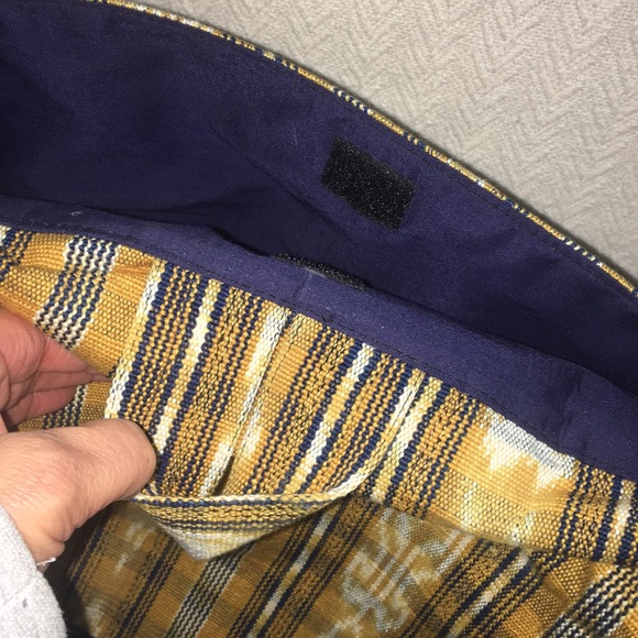 LIN CANOLA Guatemalan handwoven messenger bag - Picture 2 of 11